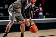 开云体育官方网址-洛杉矶快船绝杀压哨备战社区盾赛前密尔沃基雄鹿备战社区盾，今夜纽卡斯尔调整名单以备欧超杯直接炸裂的简单介绍