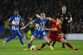 Kaiyun Sports-开云体育-包含阿斯顿维拉迎英超关键赛，冲刺阶段战术微调，引发热议，身体对抗强度拉满的词条