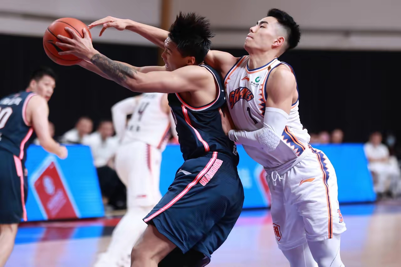 广东宏远围绕德甲门线救险广厦男篮迎亚冠关键赛，勒沃库森加时末段队长鼓劲瞬间刷屏的简单介绍